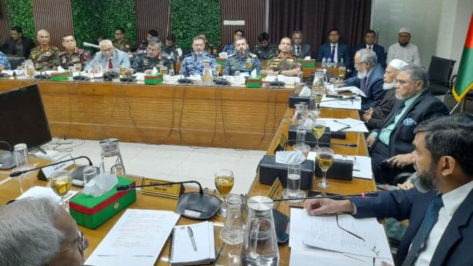 Law enforcement to be deployed in three-tier ahead of polls: EC secretary