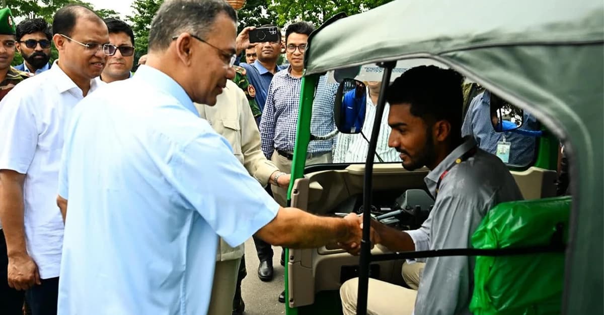PM Tarique Rahman hands over vehicles to July Uprising participants