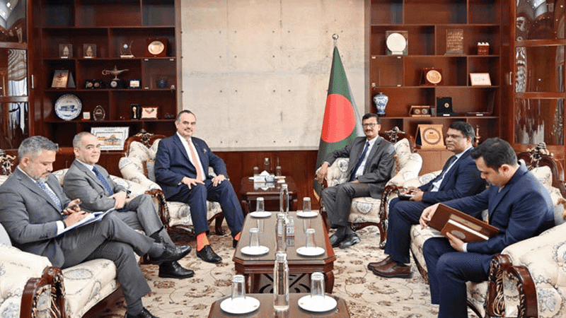 US Envoy, Foreign Adviser meet to strengthen Dhaka-Washington ties