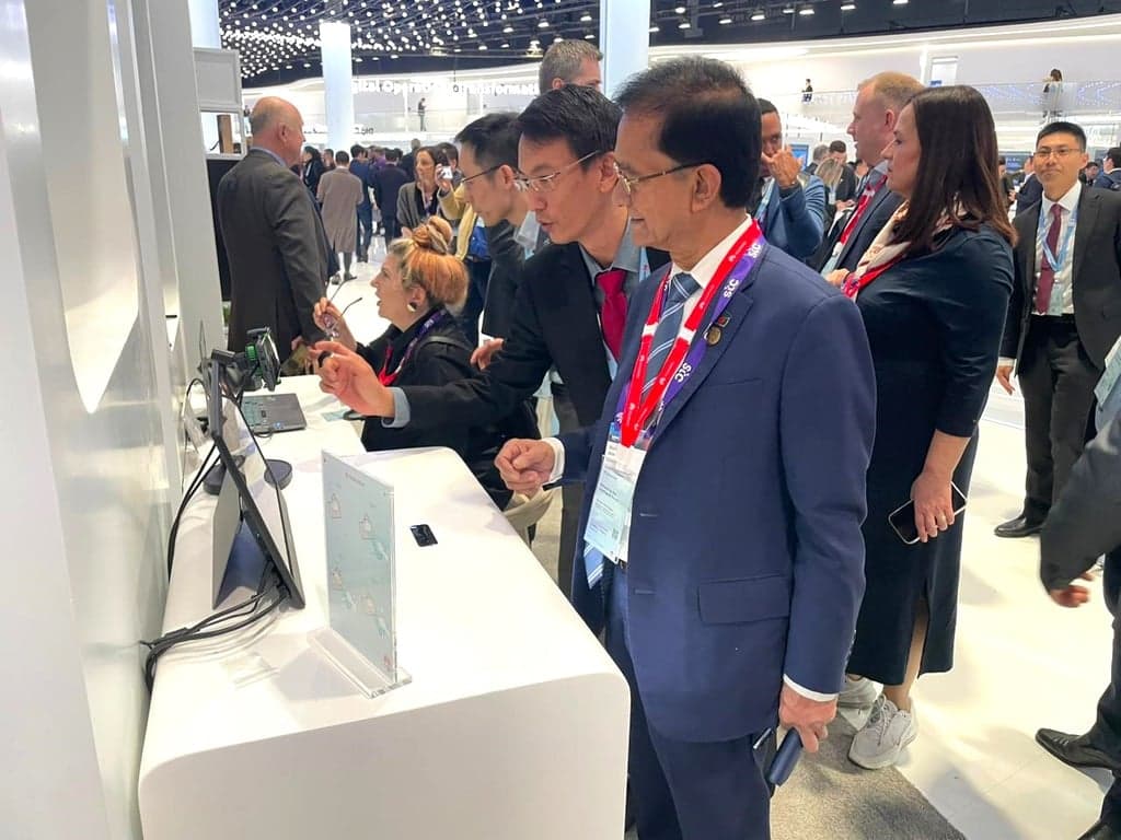 BTRC chairman attends Mobile World Congress