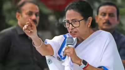 Mamata slams Delhi police for calling Bengali ‘Bangladesh language’