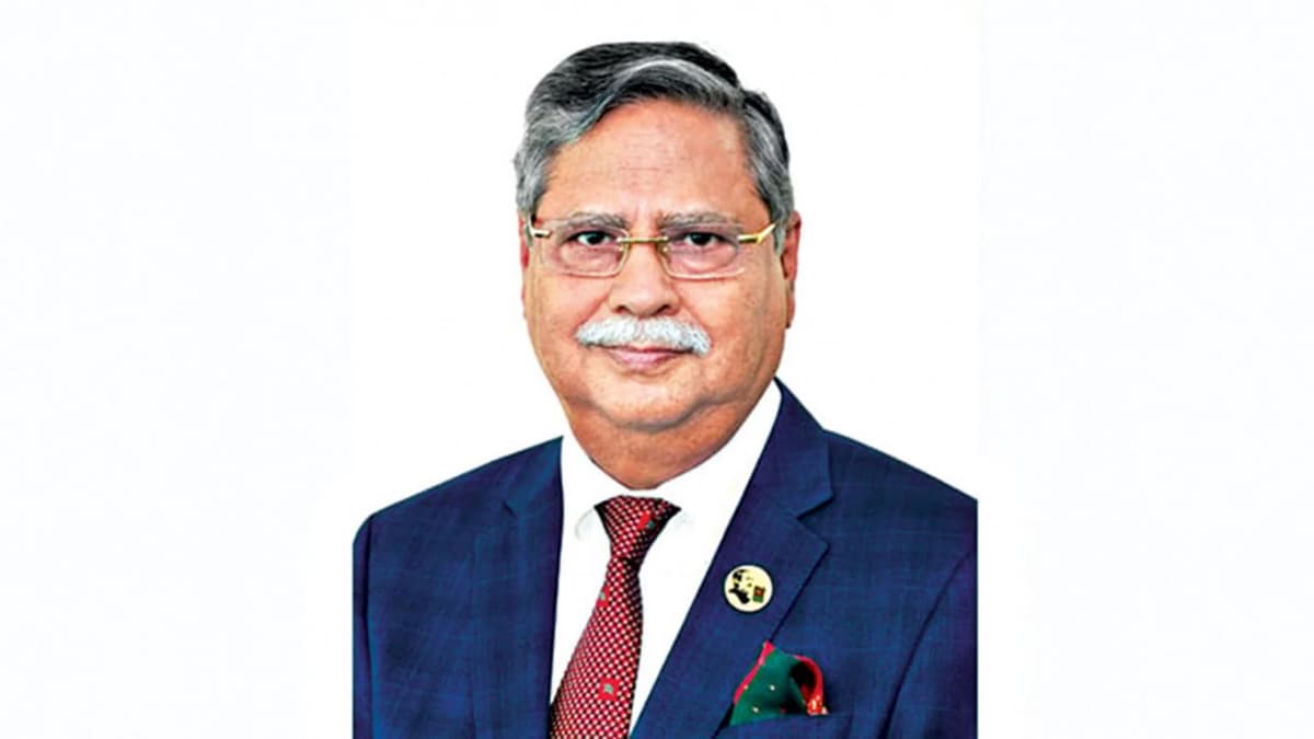 President returns to country after health checkup