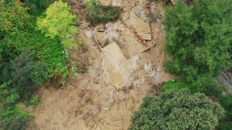 37 dead in Philippine landslide